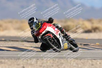 media/Dec-07-2025-CVMA (Sun) [[3e7d2de5dc]]/Race 9-Formula UL Shootout/